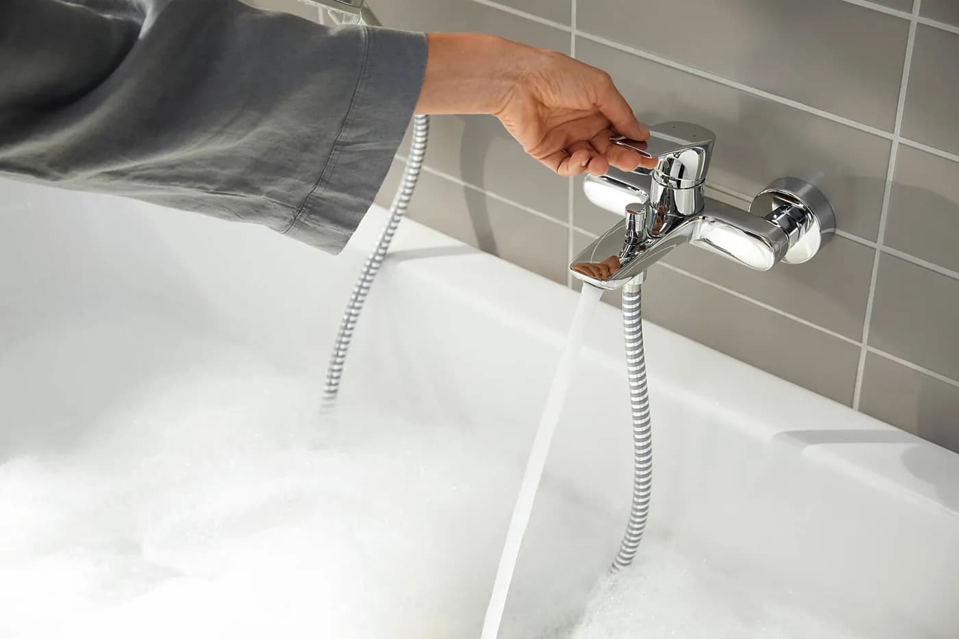 Hansgrohe Rebris E Tek Kollu Banyo Bataryası Aplik görsel 4